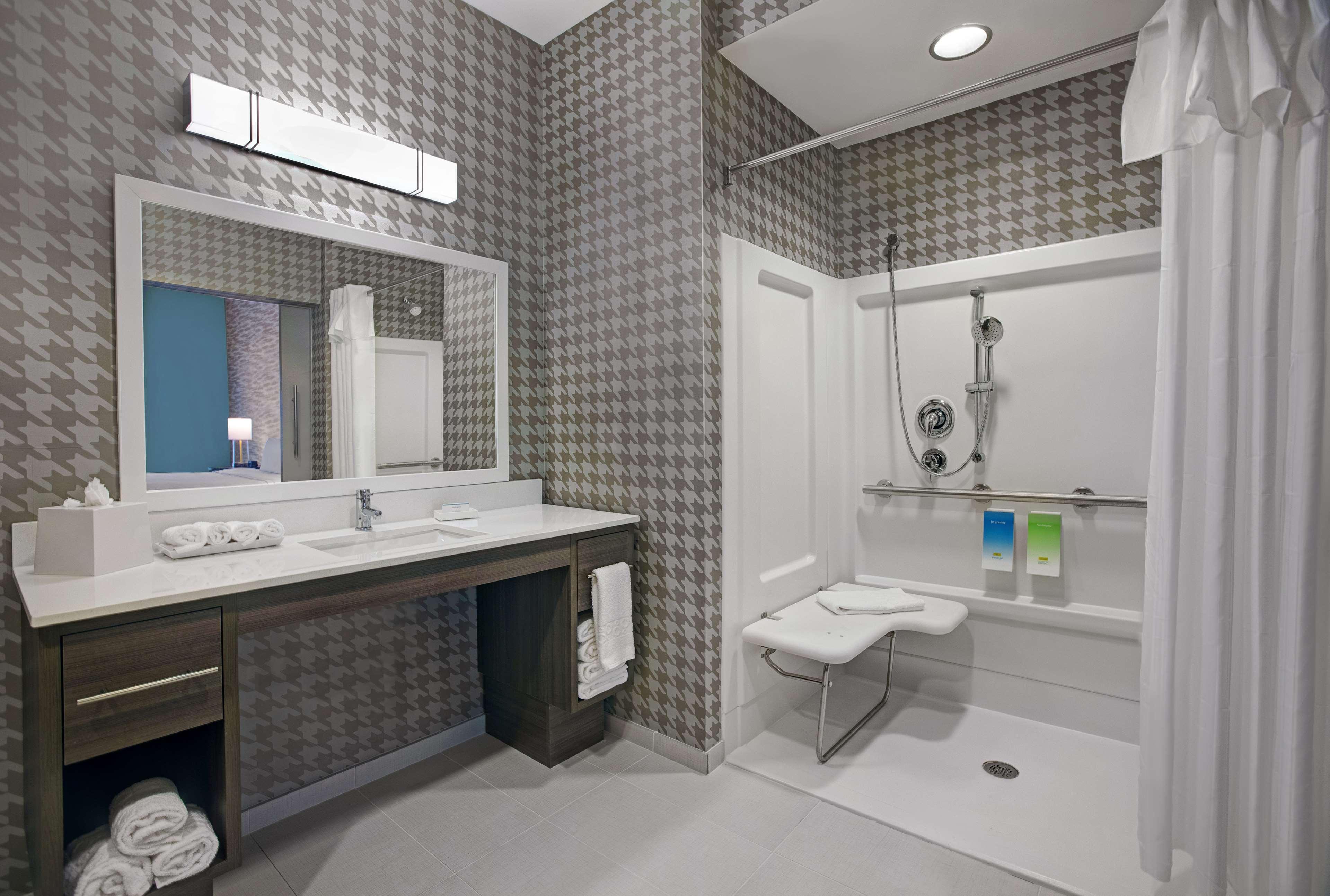 Home2 Suites By Hilton Richmond Extérieur photo